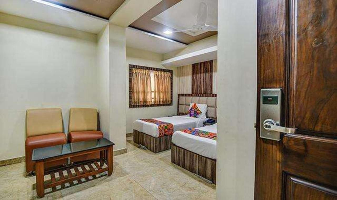 Fabhotel Central Palace Chennai Exterior photo